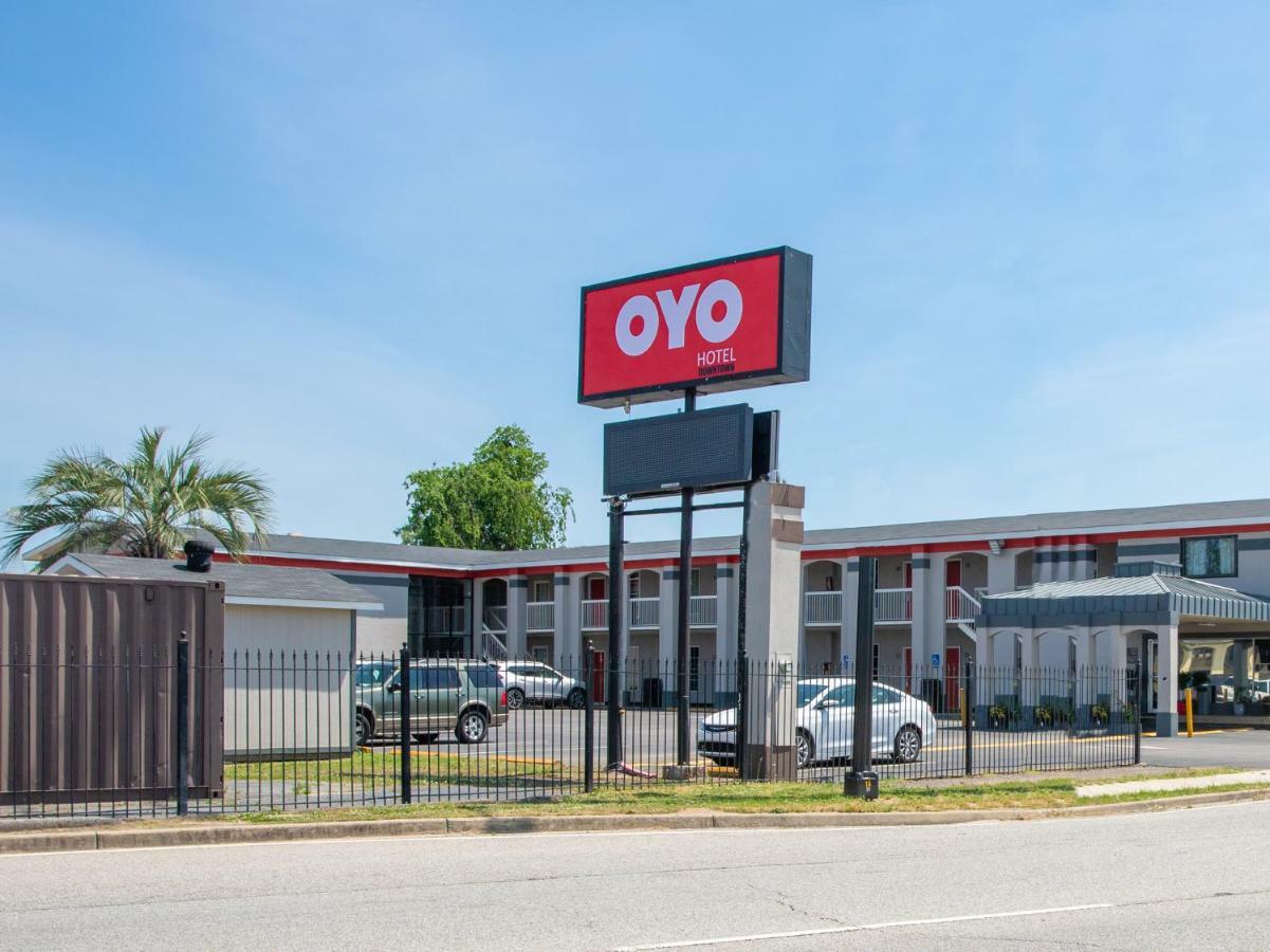 Oyo Hotel Augusta Downtown Extérieur photo