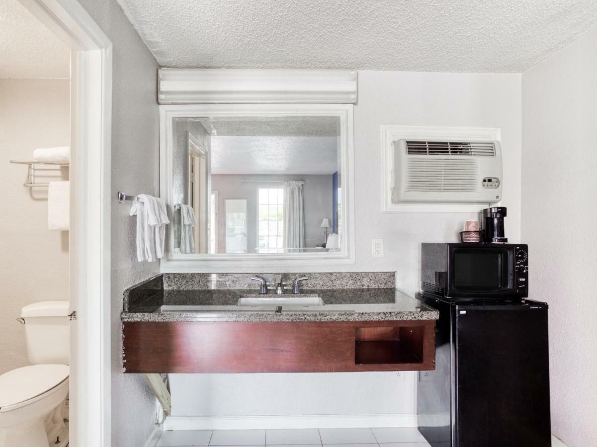 Oyo Hotel Augusta Downtown Chambre photo