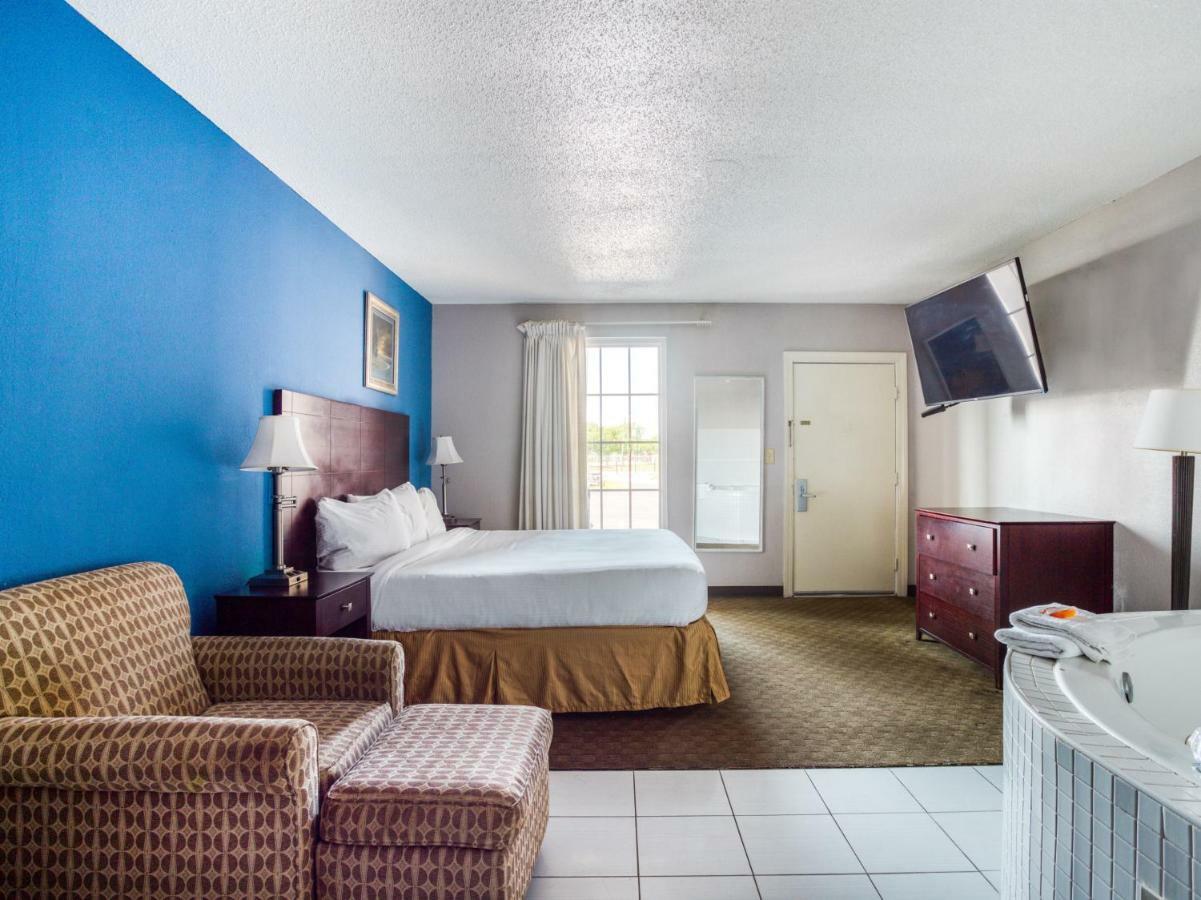 Oyo Hotel Augusta Downtown Extérieur photo
