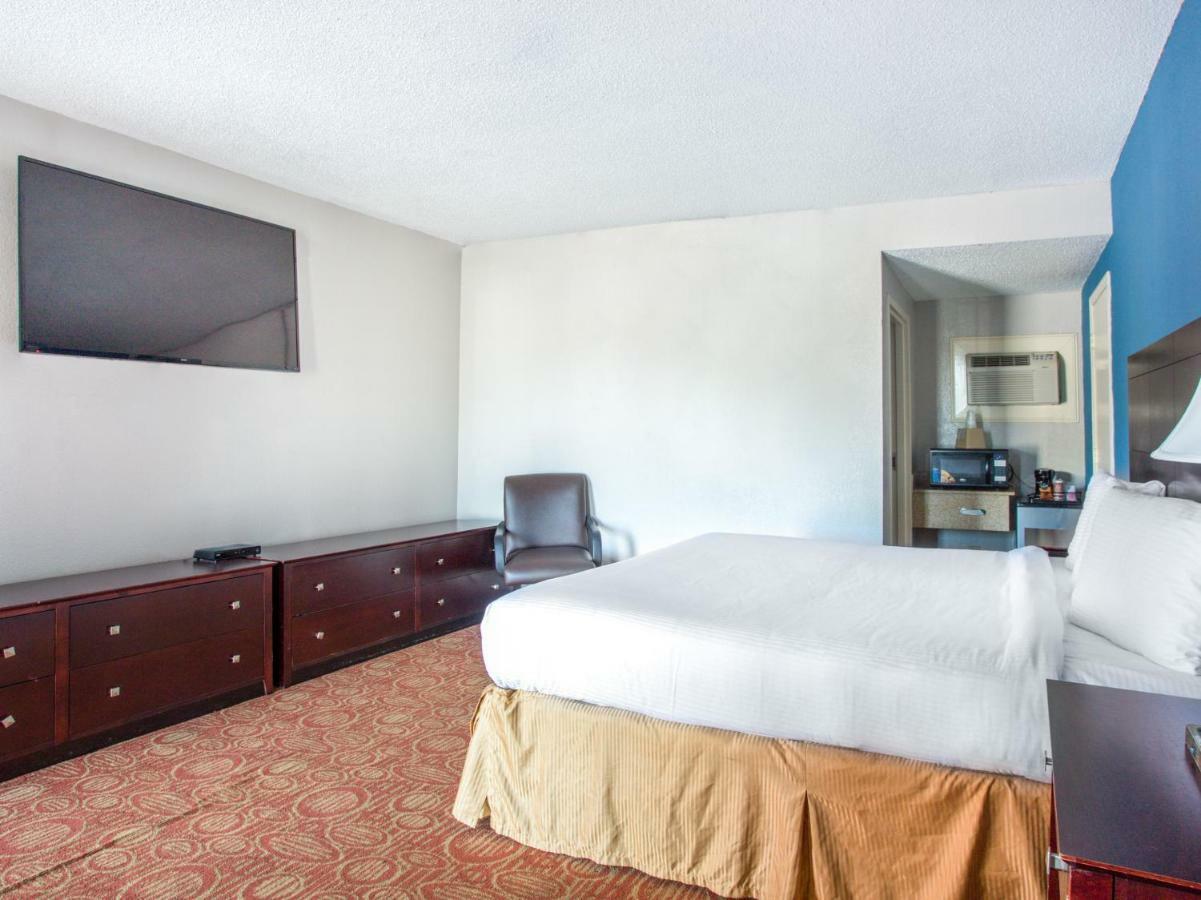 Oyo Hotel Augusta Downtown Chambre photo